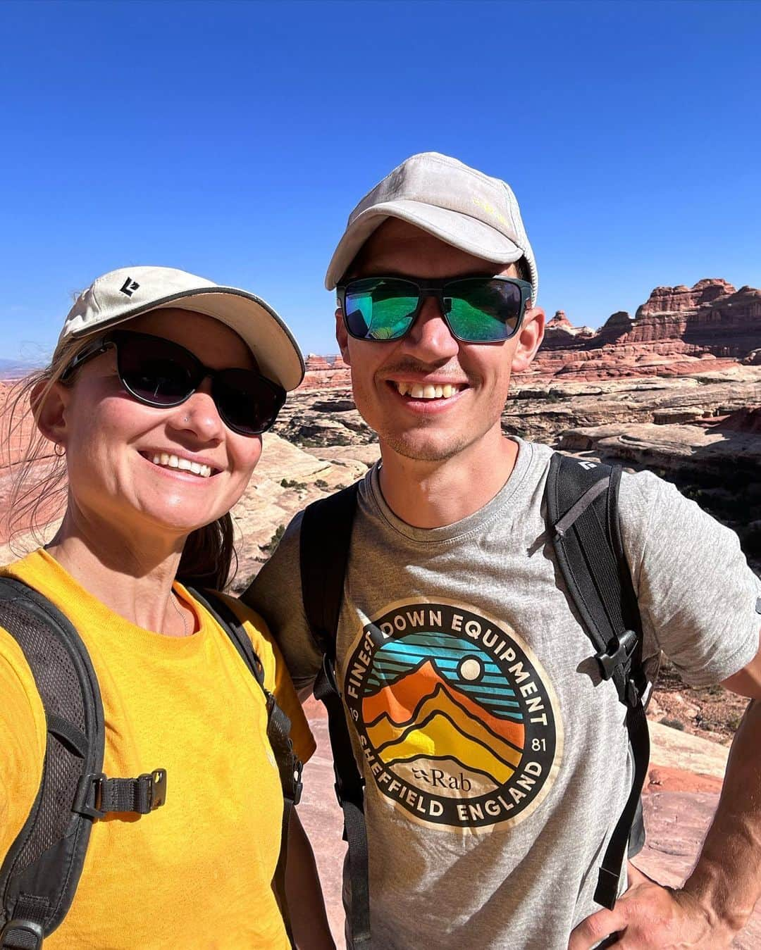 ヘイゼル・フィンドレーさんのインスタグラム写真 - (ヘイゼル・フィンドレーInstagram)「It’s been a relaxed and fun week climbing in the Moab area. We had 4 days cragging in Indian Creek, a day hiking around Canyonlands National Park and we climbed the North Six Shooter (iconic desert tower). I get a kick out of the scenery around here which sometimes feels closer to a Martian landscape than the lush greenery I’m used to back home.   Throughout my career it’s been important for me to spend stretches of time (sometimes pretty long) climbing without an agenda. And this past week represented that fun ‘going with the flow’ climbing mentality. Now we’re heading west!   @blackdiamond @lasportivagram @angus.kille」10月26日 7時32分 - hazel_findlay