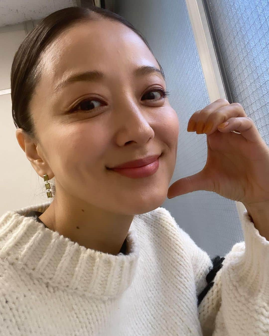 中越典子のインスタグラム：「グッモです🌞 今日、 8:15からのNHK、 あさイチに出演します🧡  伊原六花さんと♡  ＃博多華丸大吉さん#あさイチ#ブギウギ」