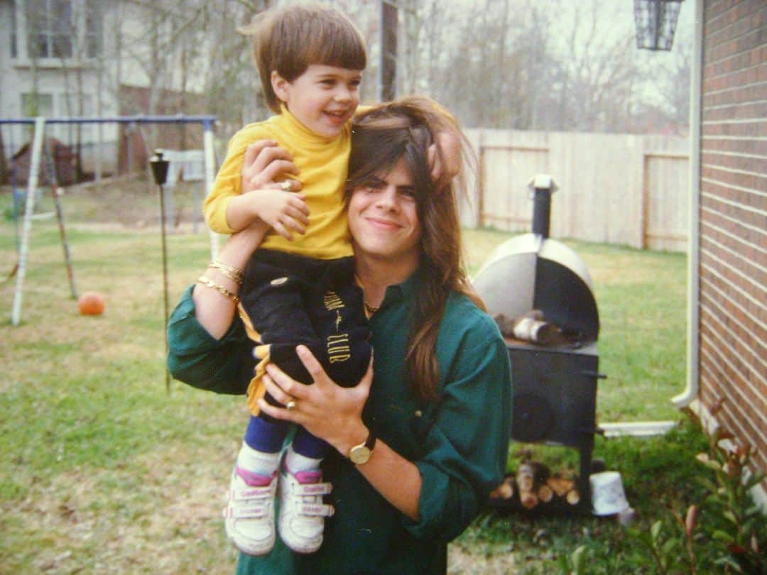 Queensrycheのインスタグラム：「#wbw - Todd circa 1990-ish with his little cousin in Texas 👍 #queensryche  #waybackwednesday #texas #toddlatorre #tlt #cousins #familyiseverything #memories #stilllooksthesame」