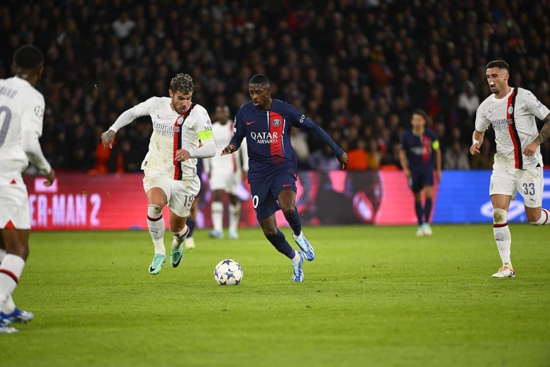 ウスマン・デンベレのインスタグラム：「Une victoire importante tous ensemble !!! 🔴🔵 Allez Paris!! #UCL」