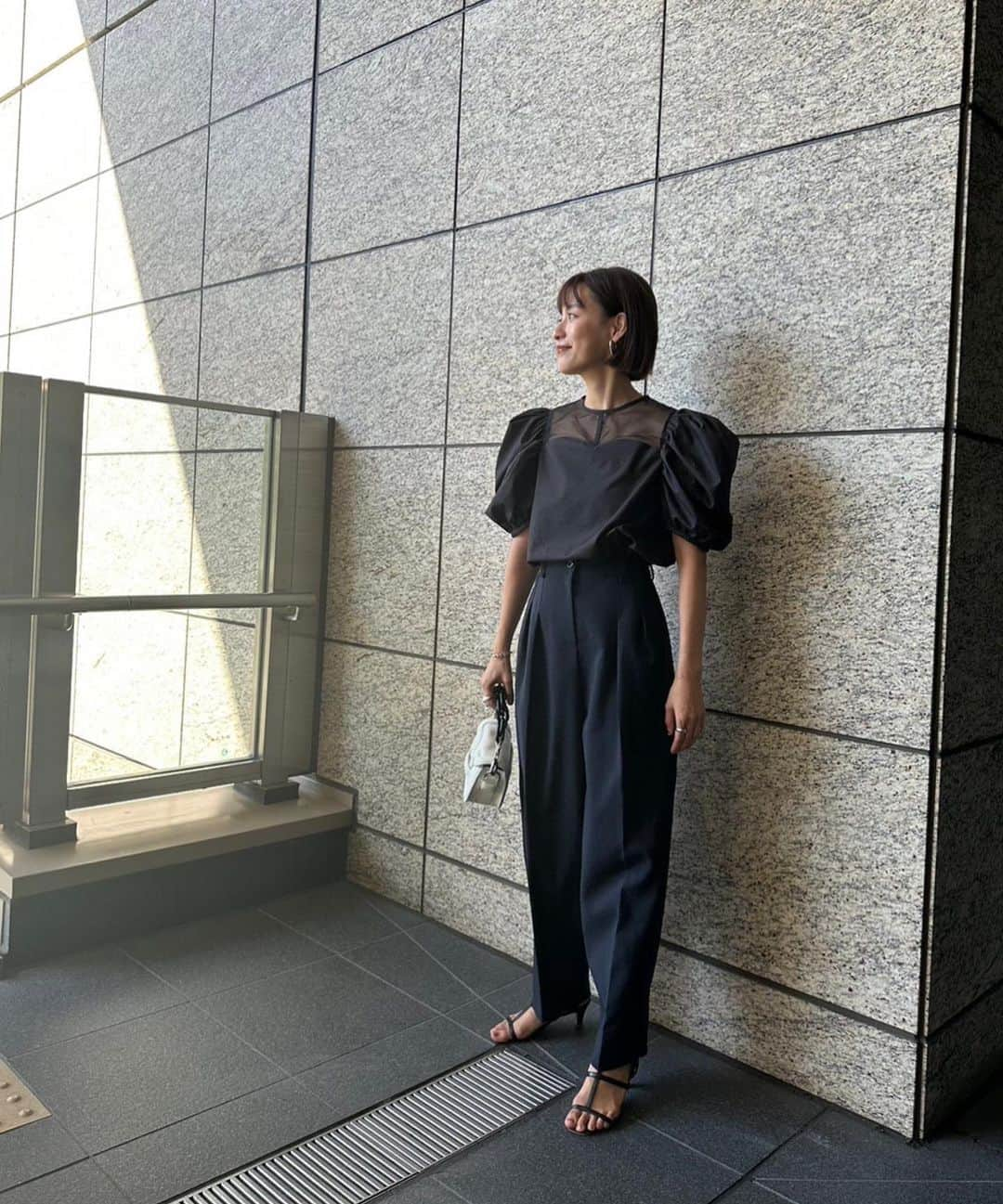 小西翼さんのインスタグラム写真 - (小西翼Instagram)「. この夏たくさん着た、どこ行っても 褒められるお気に入りのTopsを 載せれてなかった🥲 来年もさ来年も一生着れる🫶 @emm_theshop  毎回、沢山考えて作られてるんだなぁってゆうのが伝わる。 秋の新作も楽しみっ🍂  #emm」10月26日 8時25分 - tucha_k