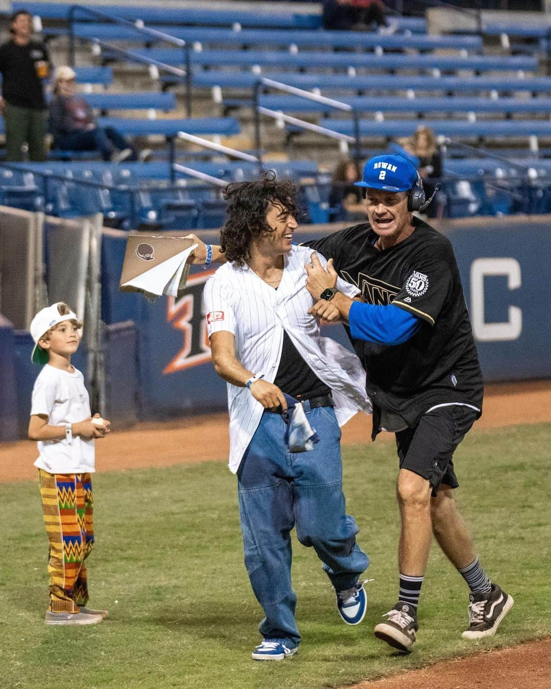 Vans Skateさんのインスタグラム写真 - (Vans SkateInstagram)「A few more from the field last Friday ⚾️. Watch BLURRY now at YouTube.com/vans and find the Rowan 2 at skate shops worldwide. 📷: @DanMathieu」10月26日 8時40分 - vansskate