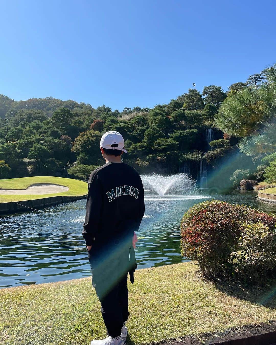パク・ソングァンさんのインスタグラム写真 - (パク・ソングァンInstagram)「##가을골프⛳️ #말본골프   가을아 부탁이야 ㅋㅋㅋ  겨울 좀 천천히 오라해주라😭😭😭  #크리스탈벨리cc   쉽지않다. 좁다. 짧다. 그린  이상하다. 페어웨이 언듈레이션이 심하다.  최종스코어 85☺」10月26日 19時44分 - parksungkwang_22