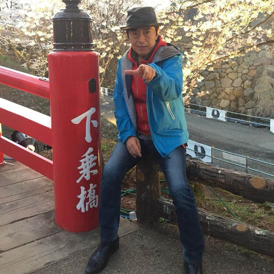 水木一郎のインスタグラム：「【水木一郎スタッフより】  今日は「デニムの日」。 アニキも毎日デニムでした。  #デニムの日 #水木一郎」