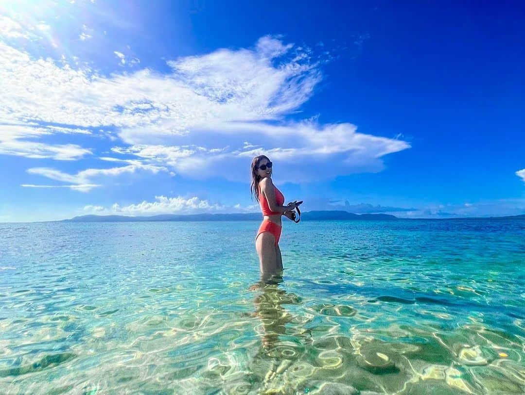 宏実さんのインスタグラム写真 - (宏実Instagram)「９月末に石垣島へ行ってきました🏝☀️2023年の夏滑り込みで楽しんで来ました。 5年連続ともなると選択肢も変わってきたりするのもまだまだ楽しい☺️  太陽光沢山浴びて、風を感じて、大地を感じて、海と一体化してきました🏝✨  #ishigakiisland  #yaeyama」10月26日 19時41分 - hiromisrainbow