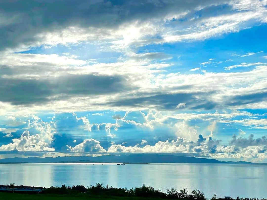 宏実さんのインスタグラム写真 - (宏実Instagram)「９月末に石垣島へ行ってきました🏝☀️2023年の夏滑り込みで楽しんで来ました。 5年連続ともなると選択肢も変わってきたりするのもまだまだ楽しい☺️  太陽光沢山浴びて、風を感じて、大地を感じて、海と一体化してきました🏝✨  #ishigakiisland  #yaeyama」10月26日 19時41分 - hiromisrainbow