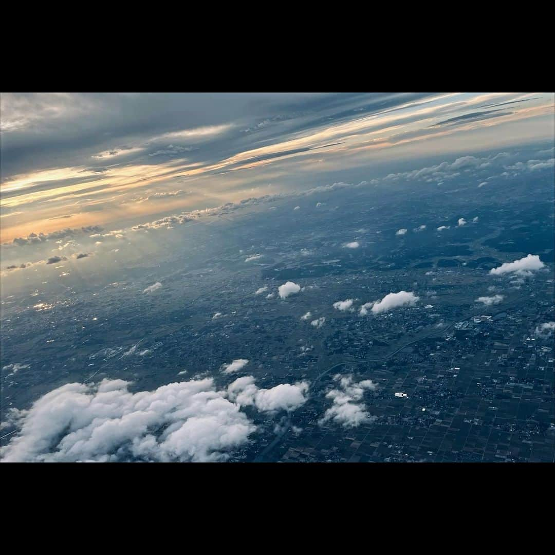 千綿勇平さんのインスタグラム写真 - (千綿勇平Instagram)「空✈️  秋といえば？」10月26日 18時44分 - yuhei_chiwata