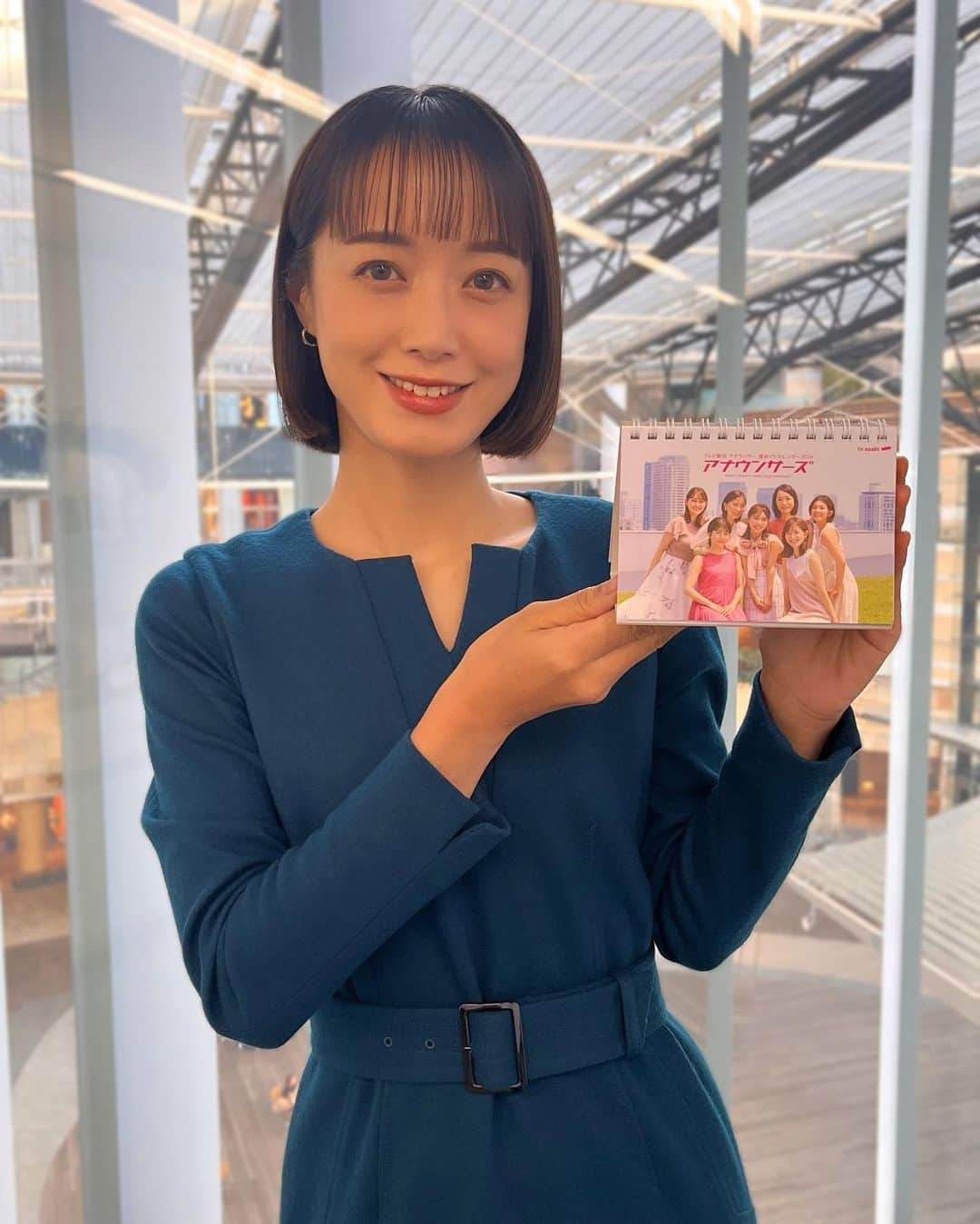 八木麻紗子のインスタグラム：「. テレビ朝日アナウンサーカレンダー2024、 好評発売中です☺︎  テレビ朝日のアナウンサーカレンダーは、 セルフプロデュースであることが特徴のひとつ！ 私のページは同期の本間智恵アナウンサー @chiehonma が撮ってくれましたよ。 撮影の合間にたくさん話したり、自分のミラーレスを持参して撮り方を教えてもらったりして、楽しかった😌🫧 (2枚目はオフショット。 カレンダーの中身とは違う写真です。)  https://ropping.tv-asahi.co.jp/item/905-922320/ ↑詳細はこちらからチェックしてくださいね。 全国の書店やAmazonなどでも購入していただけます。  #テレビ朝日 #アナウンサー #カレンダー #アナウンサーカレンダー #2024カレンダー #表紙撮影も楽しかった🌸」