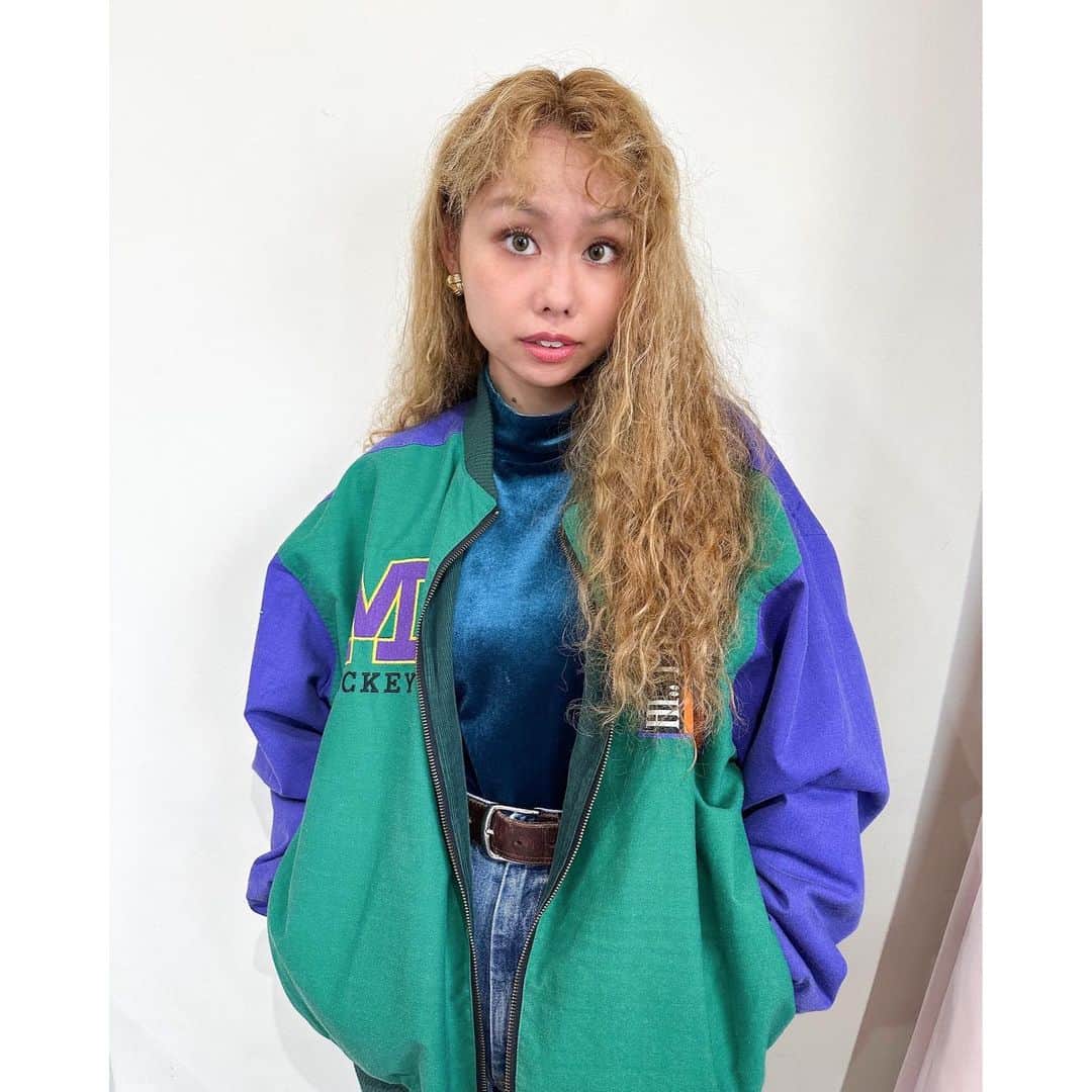 bettie'sclubのインスタグラム：「@pecotecooo ❤︎❤︎  パーマと根本の馴染ませカラーメンテナンス🫧 いつもありがとうございます！　  #bettie#bettiehair」