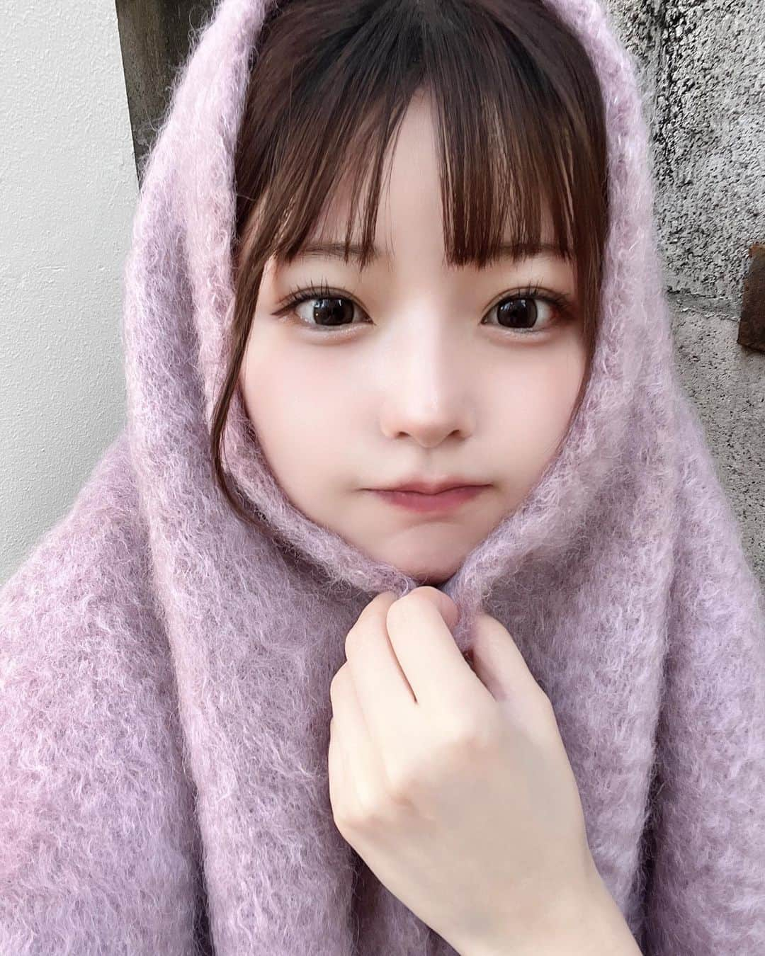 sarimaru(国木田さりまる)さんのインスタグラム写真 - (sarimaru(国木田さりまる)Instagram)「LOVELESSのサンプルセール行ってきたよ~⌒♡｡ 冬に向けてピンクのショールお迎えしました🐇🎀」10月26日 19時55分 - pika.870