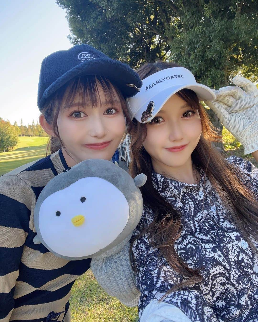 後藤佑紀さんのインスタグラム写真 - (後藤佑紀Instagram)「みたんとゴルフ行ってきたよ🏌️‍♀️  ウェアとキャップは @mutaracing_wear 🤎 ウエストマークがついてて絞れるのが🫶 背中には大きくmutaロゴ〰️ モコモコキャップもかわいい🧢🧶  AW全部かわいくて早く着たいな🥹  肝心のゴルフは伸びしろでした( ˘ω˘)ｽﾔｧ…   #muta #mutaracing #mutamarine  #mutamarinegolf  #ゴルフ #ゴルフウェア #ゴルフ女子  #ゴルフコーデ  #ゴルフ初心者  #伸び代ゴルフ #レースクイーン #mutaracingfairies #pr」10月26日 19時22分 - kinochan0219