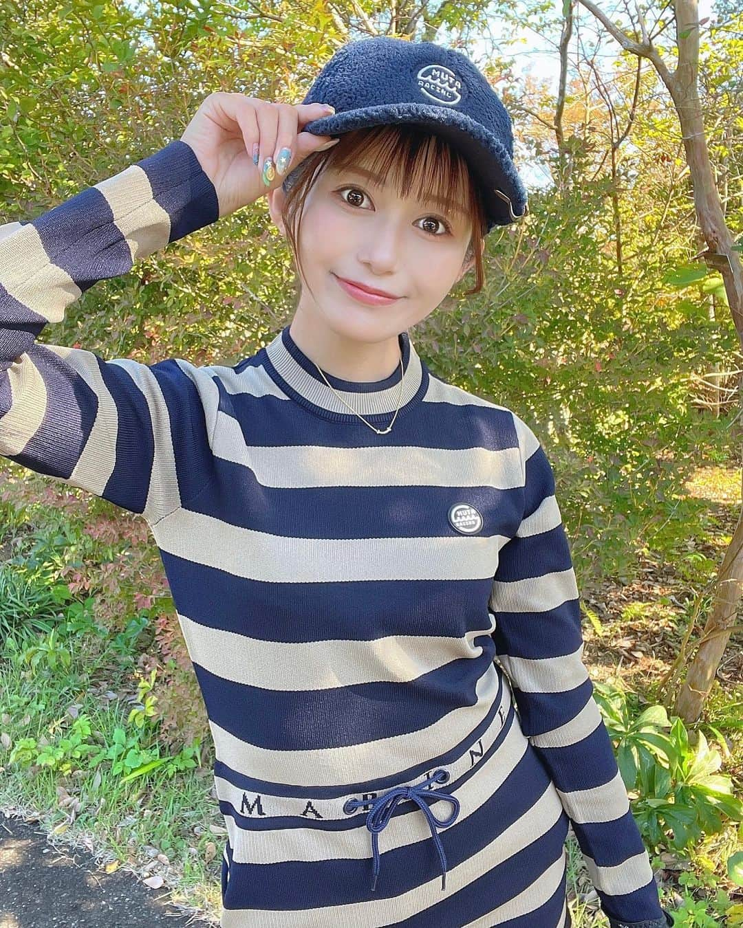 後藤佑紀のインスタグラム：「みたんとゴルフ行ってきたよ🏌️‍♀️  ウェアとキャップは @mutaracing_wear 🤎 ウエストマークがついてて絞れるのが🫶 背中には大きくmutaロゴ〰️ モコモコキャップもかわいい🧢🧶  AW全部かわいくて早く着たいな🥹  肝心のゴルフは伸びしろでした( ˘ω˘)ｽﾔｧ…   #muta #mutaracing #mutamarine  #mutamarinegolf  #ゴルフ #ゴルフウェア #ゴルフ女子  #ゴルフコーデ  #ゴルフ初心者  #伸び代ゴルフ #レースクイーン #mutaracingfairies #pr」