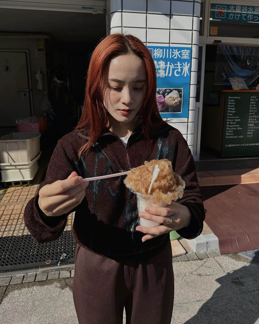 大澤実音穂のインスタグラム：「鹿児島はまだかき氷が食べられる気温だった。2日連続で大好きな柳川氷室へ。ありがとう柳川氷室、、🍧🍇」