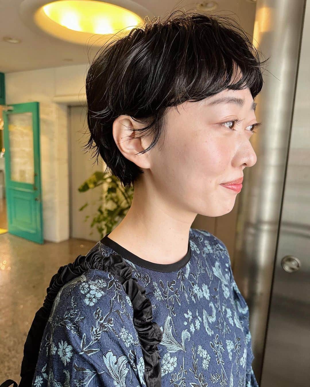 末次尚子のインスタグラム：「横を少し伸ばしてみようか、、と話しているところ🤭 #switchnao #switchhairfukuoka」