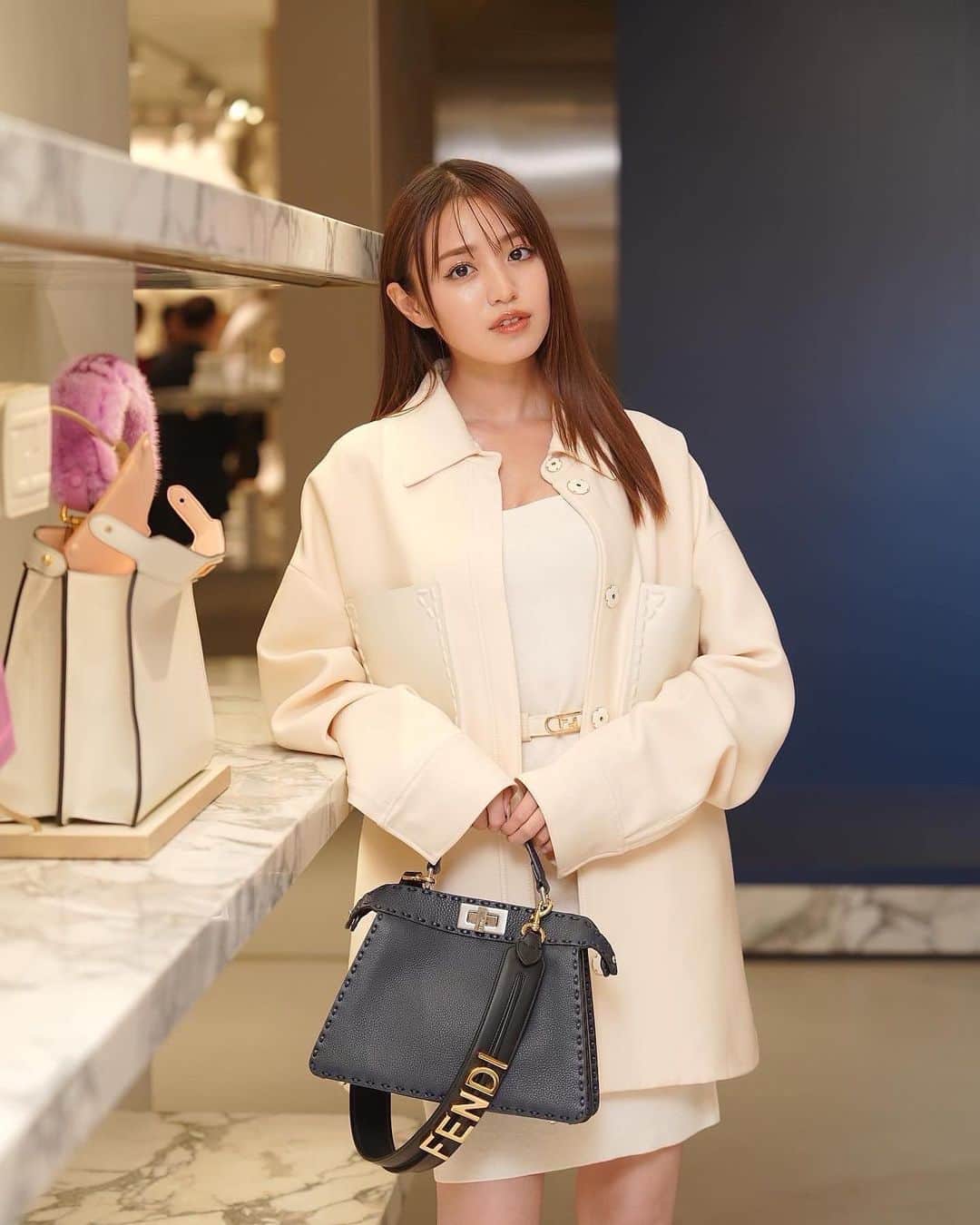 香音さんのインスタグラム写真 - (香音Instagram)「FENDI2023Winter Collection☺︎  FENDI2023ウィンターコレクションカクテルイベントに行ってきました❄️ 「フレンズ・オブ・フェンディ」企画の特別なコレクションもとても楽しみ♡  @fendi #FendiWinter#FENDI#pr」10月26日 19時30分 - kanon420_official