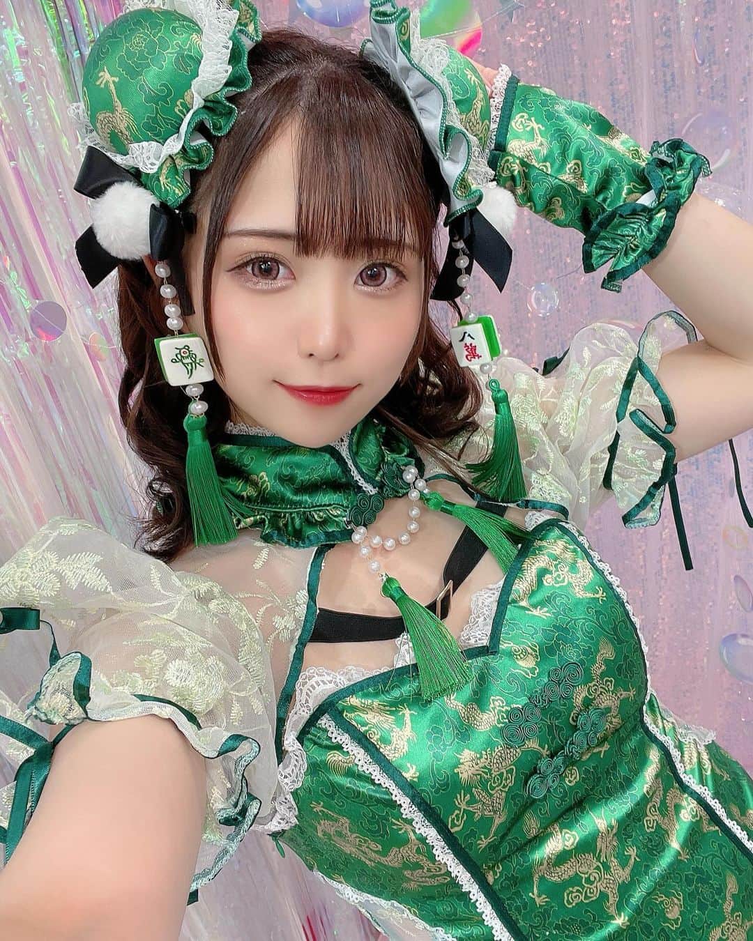 堀内玲のインスタグラム：「好きになっちゃいな🐼💚🀄️✨  ． ． #gravure #gravureidol #偶像 #偶像练习生  #グラビア #グラドル #インスタグラビア  #巨乳 #童顔 #ロリ #グラビアアイドル  #アイドル #コスプレイヤー#コスプレ #チャイナ #チャイナ服 #チャイナドレス  #ハロウィン仮装 #halloween  #ハロウィン #ハロウィンコスプレ  #bikinimodel  #japaneseidol  #selfie  #sexystyle #bikini #japanesegirl  #asianbabygirl #asianbeauty #asiangirls」