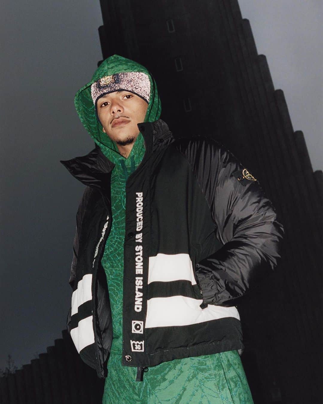 I.T IS INSPIRATIONさんのインスタグラム写真 - (I.T IS INSPIRATIONInstagram)「Stone Island®️/ Supreme®️ raffle is now live.   The raffle ends 27th October 10AM HKT, limited to Hong Kong in-store pick-up only. Head over to our IG Story to register now.   #IT #ITeSHOP #FW23 #StoneIsland #Supreme」10月26日 11時00分 - ithk