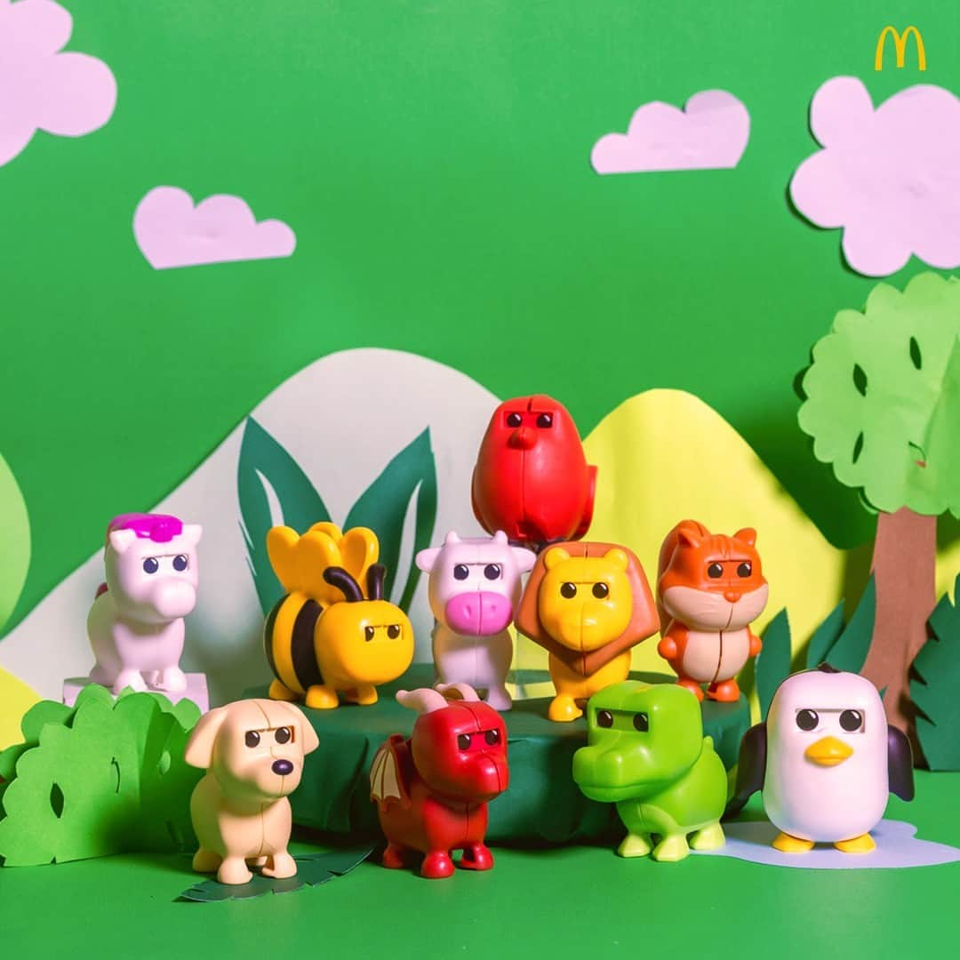 McDonald's Philippinesさんのインスタグラム写真 - (McDonald's PhilippinesInstagram)「Class pic ng mga cute 🥹 How can you resist?! Mag-oorder na ‘yan ng Adopt Me! Happy Meal! I-McDelivery mo na!」10月26日 12時00分 - mcdo_ph