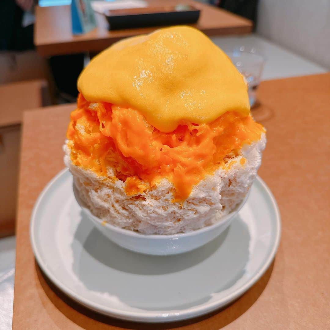 のインスタグラム：「＊有機かぼちゃとローストアーモンド かぼちゃのエスプーマと生キャラメル  〚原宿〛PAP.COFFEE  セバスチャンのかき氷が まだ食べられる😳😳   #飯ぺろ  #papcoffee   #かぼちゃスイーツ   #かき氷   #セバスチャンかき氷   #スイーツ  #sweets  #原宿」