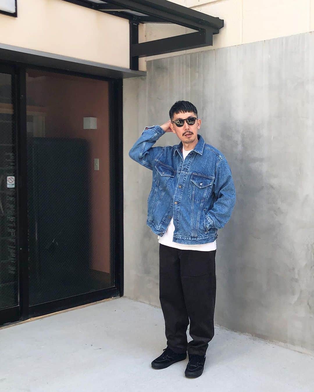 のインスタグラム：「. DESCENDANT/7th Week Delivery 🐳MITCHELL BERET 🐳PE CREW NECK O3 🐳PE HOODY O3 🐳MOLE HOODED STRIPE LS SHIRT 🐳DC-6 GDT CORDUROY TROUSERS 🐳TRUCKER DENIM JACKET . . . @nollyandthenatures . #tottori #鳥取県 #鳥取市 #川端 . #DESCENDANT #DCDT」