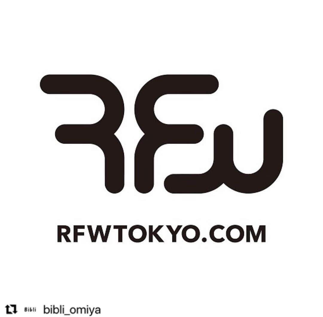 アールエフダブリューさんのインスタグラム写真 - (アールエフダブリューInstagram)「【RFWイベント情報】  久しぶりに今度の日曜日、さいたま大宮の旧大宮図書館にできたコモンプレイス「Bibli（ビブリ）」の「みんなのマルシェ」に出店します。店舗引越しに伴い、過去のアーカイブやサンプルなど掘り出して、色々と持っていけたらと思ってます。氷川神社の参道沿いにあるとても気持ちのいい場所。天気は晴れ予報。ぜひ、みなさんご近所の方ものんびり散歩がてら遊びにきてくださいね。  「みんなのマルシェ」  ------------------------------------------------------------------------ 会場：Bibli（旧大宮図書館） 日時：10/29（日）10:00-16:00 入場無料 ------------------------------------------------------------------------  Bibliではバイクロアプロデュースによる、毎月一回テーマを設けてイベントを開催します。  いろいろな出展者が集まりBibli の目指す日常をテーマとしたイベントです。  ぜひご家族・お友達お誘い合わせの上、お越しください。 イベントについての詳細は、本日より少しずつSNSでお知らせさせていただきます。 お楽しみにお待ちください。　  ーーーーーーーーーーーー 所在地：さいたま市大宮区高鼻町2-1-1（大宮駅より徒歩10分、氷川参道二の鳥居前） 公式サイト : https://bibli.jp/“  #rpm  #rfwtokyo  #rfw  #rhythmfootwear  #sneaker #shoes #boots  #sandals #靴屋 #靴 #スニーカー #サンプル #セール #秋 #散歩 #氷川神社  #Repost @bibli_omiya with @use.repost ・・・ 10/29(日)Bibli みんなのマルシェ出店者紹介。  「RFW」  日本国内だけでなく、ニューヨーク、パリ、世界の好感度セレクトショップで取り扱かわれているシューズメーカーRFW 。 当日は、サンプル品などお求め安くかなりリーズナブルに提供頂けます。自分に合うサイズとでデザインを探して試履しまくって下さい！  #Bibl_omiya #さいたま市 #埼玉県 #大宮 #イベント #イベント情報 #戸田建設 #戸田ビルパートナーズ #バイクロア #campsiteinc #人力車 #いつき屋人力車」10月26日 11時36分 - rfwtokyo