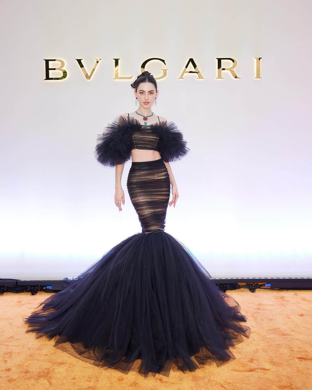 マイ・ダーウィカーのインスタグラム：「🤍  #Bulgari #BulgariHighJewelry #BulgariThailand」
