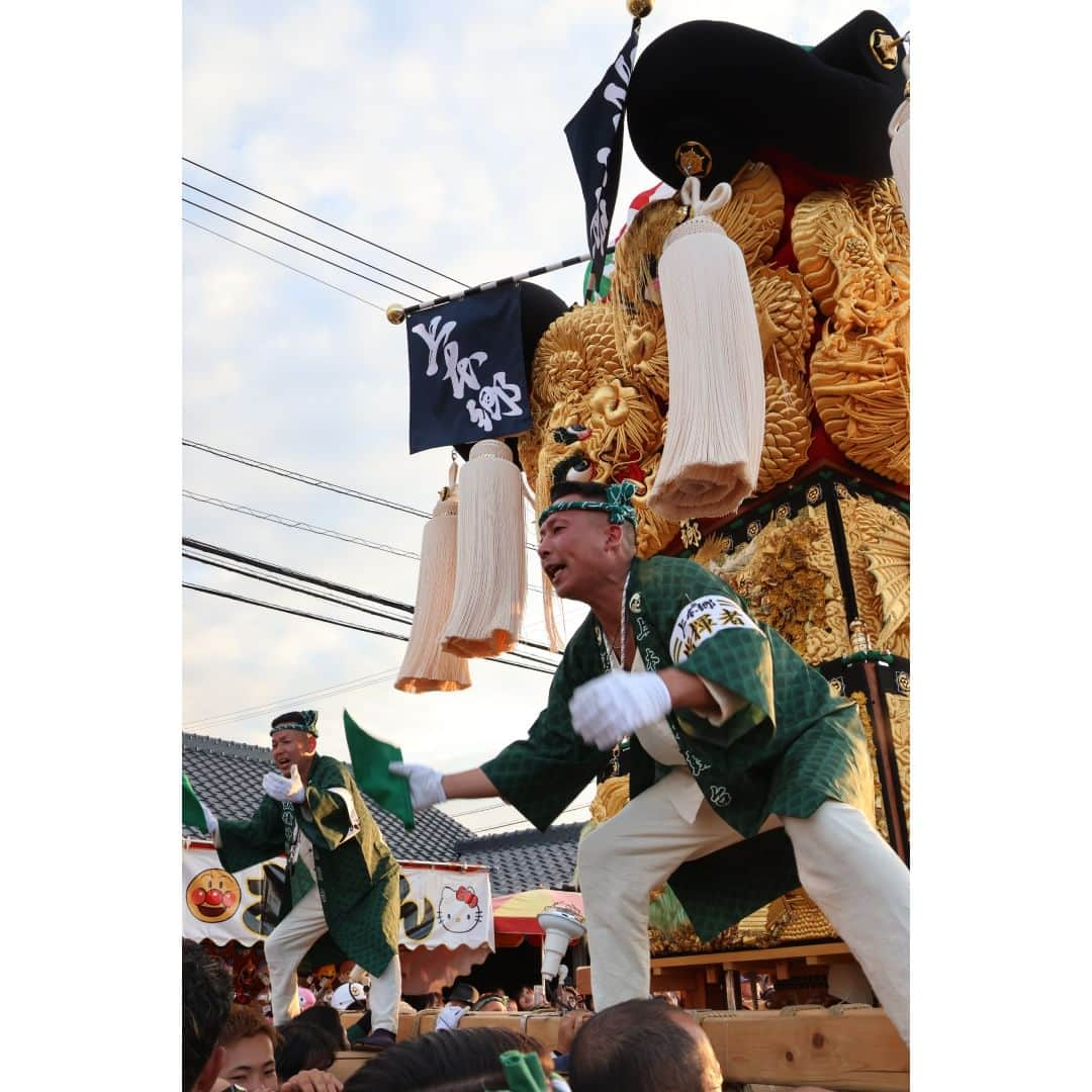 西条市さんのインスタグラム写真 - (西条市Instagram)「広報担当のフォトレポート📸　～西条秋まつり編～ 2023.10.17 飯積神社祭礼　宮入り ＠飯積神社前　河川敷 ※10月26日まで毎日配信します  #西条市 #lovesaijo #広報さいじょう #西条秋まつり #秋まつり #秋祭り #祭礼 #西条まつり #飯積神社 #太鼓台」10月26日 11時55分 - lovesaijo