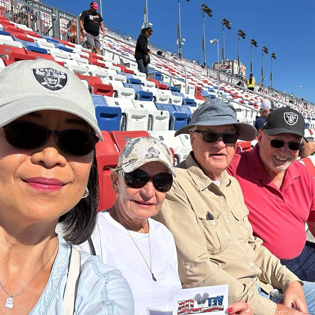 のインスタグラム：「NASCAR was super fun!!! 🤩🙌🏼🏎️💨💨」