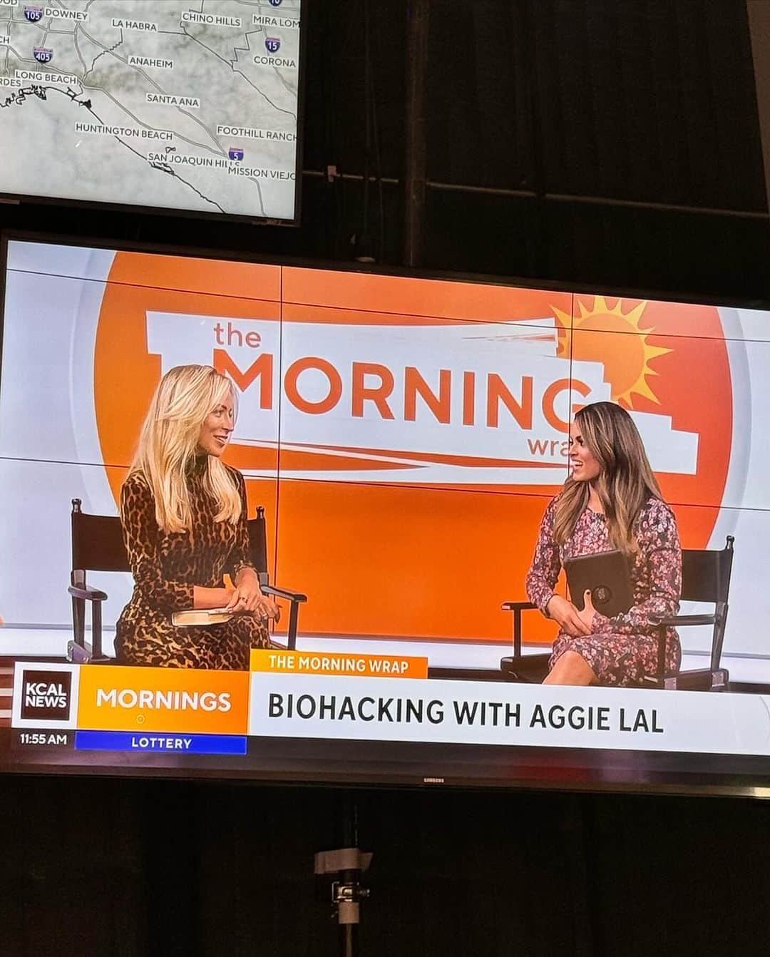 アギーさんのインスタグラム写真 - (アギーInstagram)「Pinch meeeeee 🥹🥹 talking biohacking and my upcoming book on @cbsnews Morning Wrap was just that! — didn’t even feel jet lag 😝 #biohacking #women #morewomenplease」10月26日 12時53分 - aggie