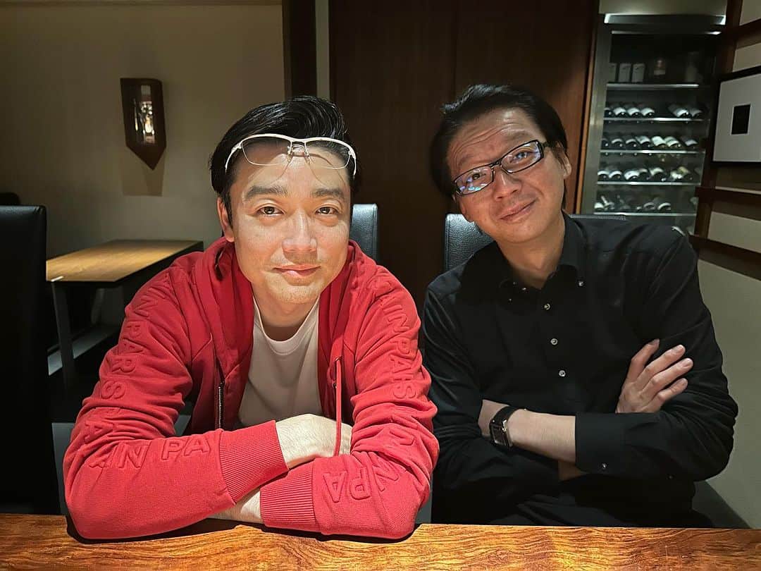 尾上菊之丞さんのインスタグラム写真 - (尾上菊之丞Instagram)「逸青会【追加公演決定】  いつも御後援頂きありがとうございます。本年度の逸青会ですが、沢山のお申込みを頂き東京公演が一部、二部共に完売を致しましたので、同日12月16日19時より追加公演をさせて頂く事に決定致しました！ 新作『ひまわり』はもちろん、古典からは舞踊『助六』狂言『音曲聟』と華やかに賑やかなラインナップでの公演になります！どうぞ御来場の程よろしくお願い申し上げます。  #逸青会 #古今亭菊之丞 #横内謙介 #日本舞踊 #狂言 #セルリアンタワー能楽堂 #東京公演 #ひまわり #茂山逸平 #尾上菊之丞」10月26日 12時46分 - kikunojoonoe3