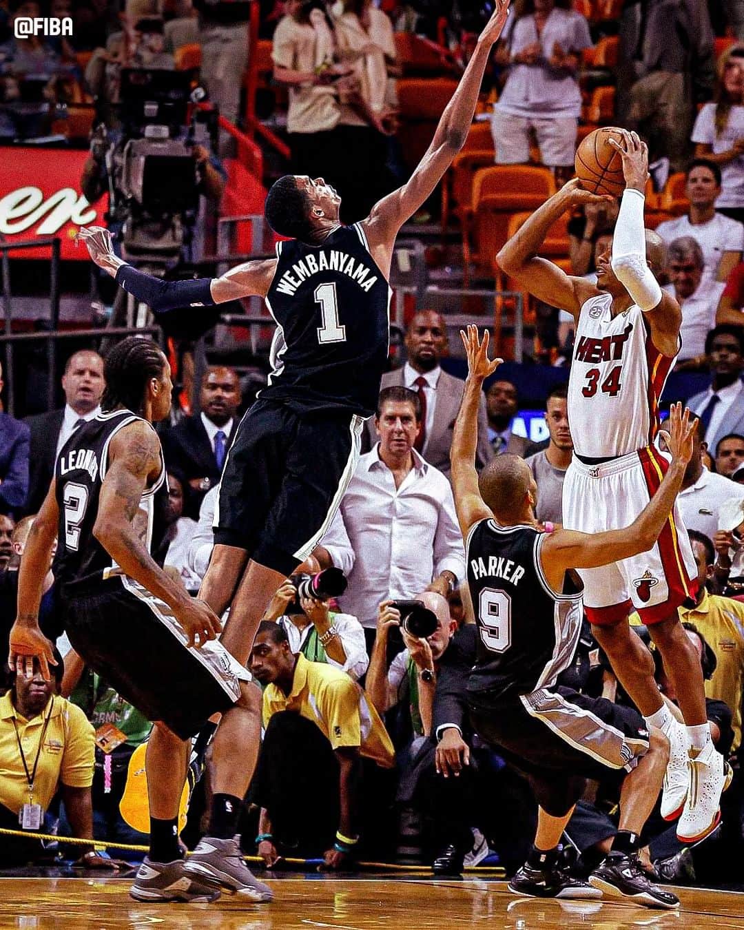 FIBAのインスタグラム：「Would history have changed? 😱」