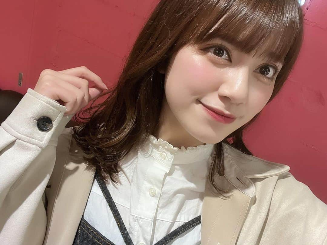 広山楓のインスタグラム：「この時くらい髪切りたい(定期的に言ってる)  #褒められたくて切ってすぐるなに送った写真」