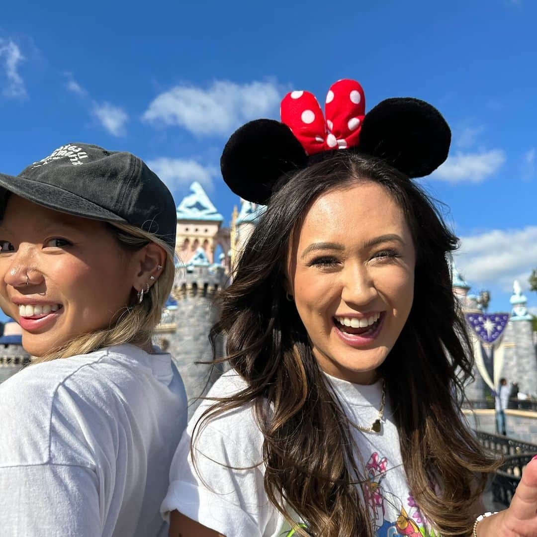 Lauren Riihimakiさんのインスタグラム写真 - (Lauren RiihimakiInstagram)「disney princesses for a day (🫧bubbles were paid actors in pic 8🫧)」10月27日 3時00分 - laurdiy