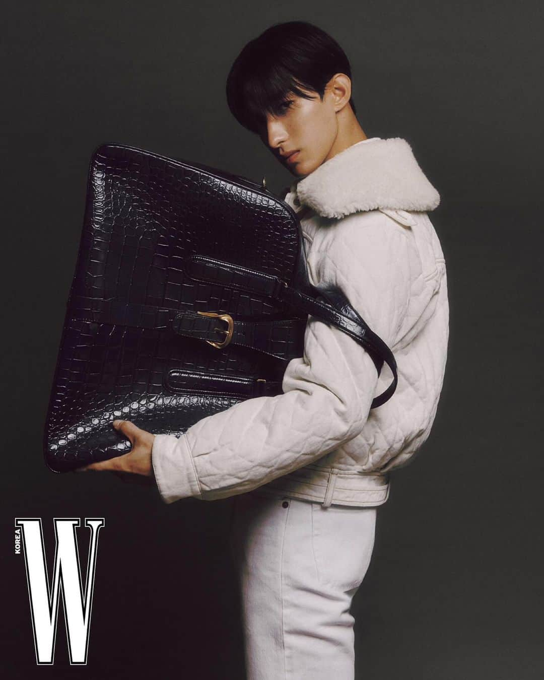 ドギョムさんのインスタグラム写真 - (ドギョムInstagram)「#Bally #wkorea」10月26日 14時53分 - dk_is_dokyeom