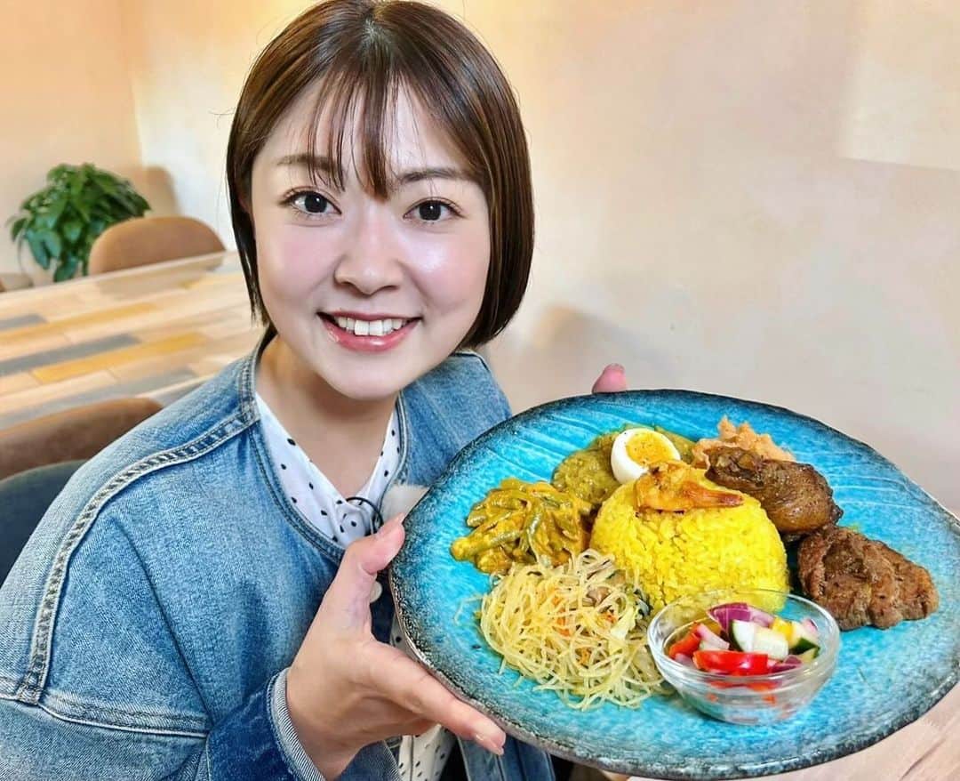 常盤よしこさんのインスタグラム写真 - (常盤よしこInstagram)「先日頂いたスリランカカレー🍛 美味しかった❤️  田園風景が広がる菊池市にある  シェアスペース『菊池みらいベース』 築100年の古民家を改装して コワーキングスペース・サウナ・カフェなど使い方も様々😀 スリランカカレーはカフェ『木金堂』さんのもの♫ ご馳走様でした❤️  #菊池みらいベース#菊池シェアスペース#サウナもあるよ#スリランカカレー#木金堂#菊池グルメ」10月26日 15時23分 - yoshiko.tokiwa