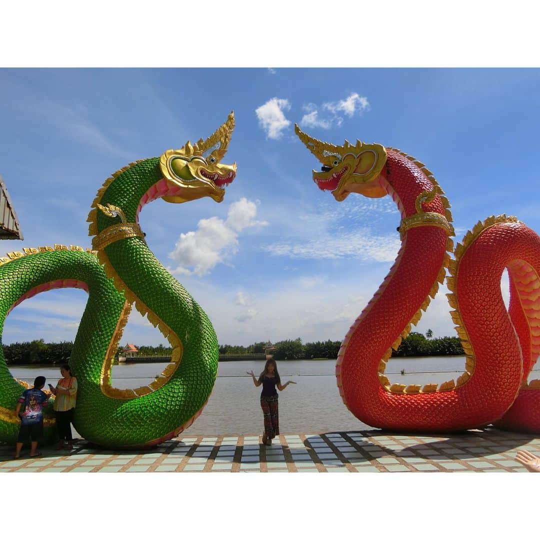 白川未奈のインスタグラム：「ワット･サマーン･ラッタナーラーム  #thailand #memories  ・ ピンクのガネーシャ以外も、見どころがいっぱい🐉ここの空気、めちゃくちゃパワーを感じた！！  #watsamanrattanaram #วัดสมานรัตนาราม #trip #prowrestler #STARDOM #MinaShirakawa #タイ」