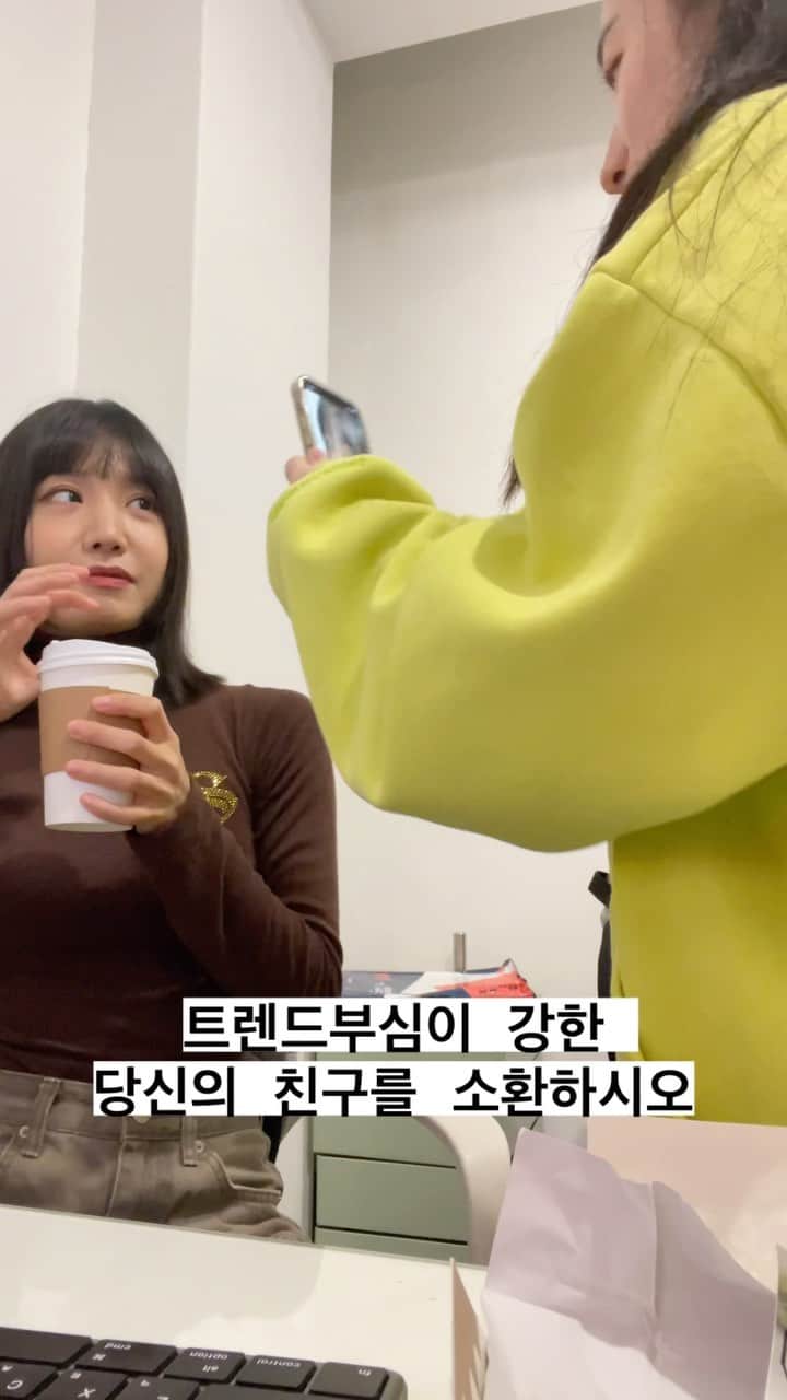 May J Leeのインスタグラム：「대뜸 와서는 뭐..뭐야… #뽀삐뽀삐뽀뽀삐뽀🎵  #뽀삐뽀삐뽀 가 뭔데…. ㅠㅠ」