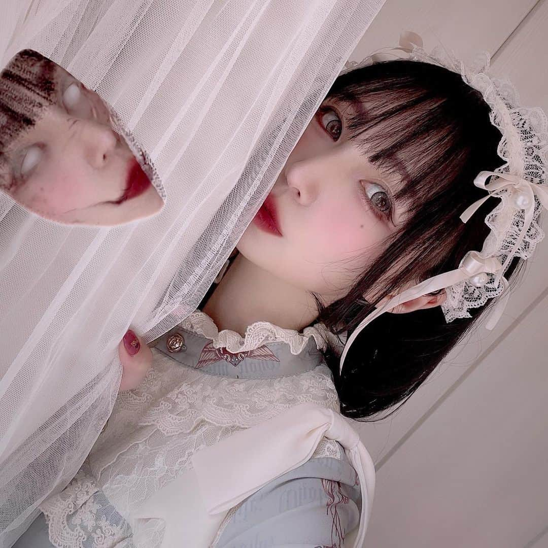 皆方由衣さんのインスタグラム写真 - (皆方由衣Instagram)「もうすぐハロウィンですね🌚  今年も自宅を息子と 飾りつける予定です😎  楽しみだな。  みんなはハロウィンやりますか？🎃  #ロリータ #クラロリ #ハロウィン #halloween #ロリータハロウィン」10月26日 16時56分 - yuiminakata