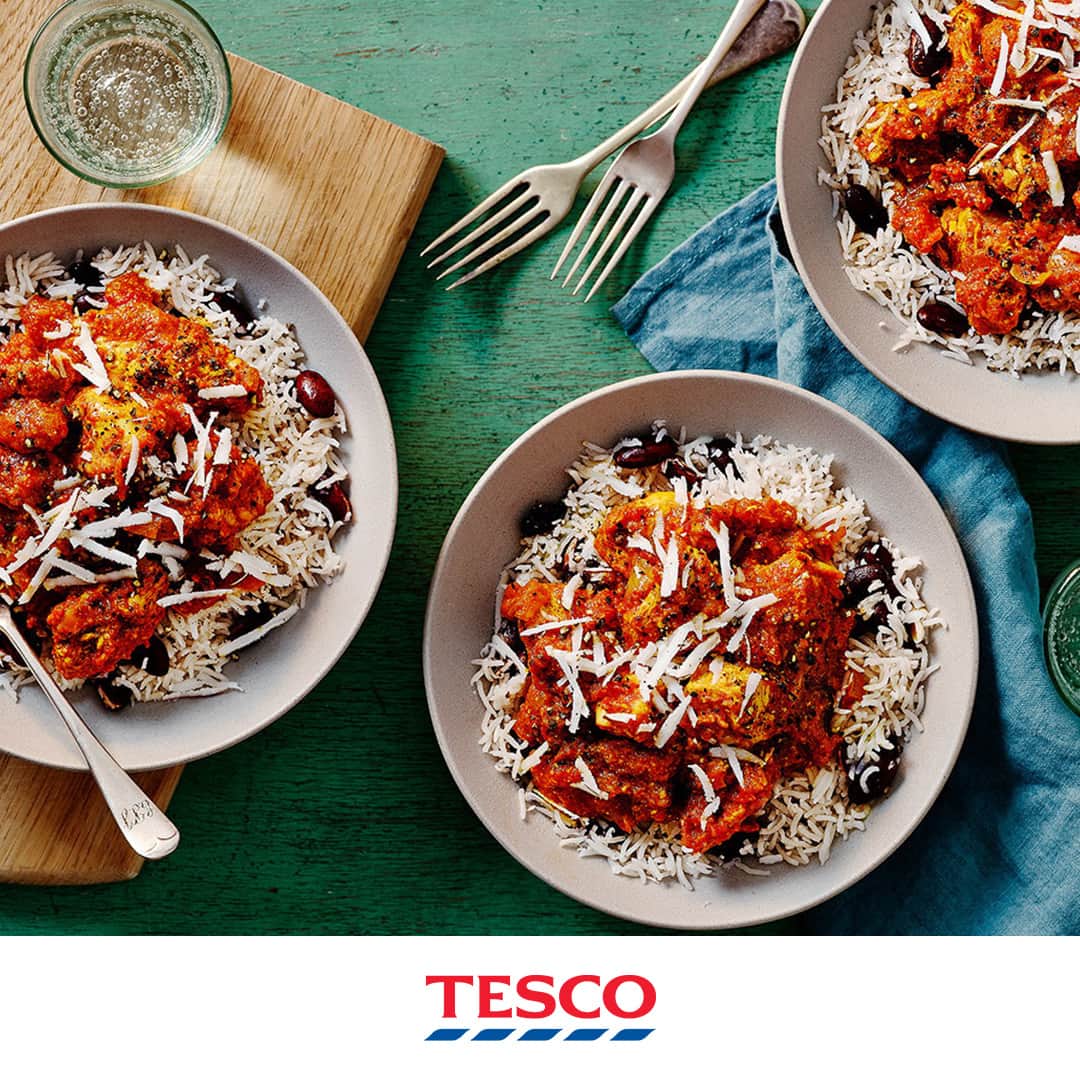 Tesco Food Officialのインスタグラム：「This month we’re highlighting Black heritage and culture with Nigel Thompson, sharing what #BlackHistoryMonth means to him. This recipe for his mama’s chicken is a firm favourite with his family and friends. Head to the link in our bio for the recipe.」