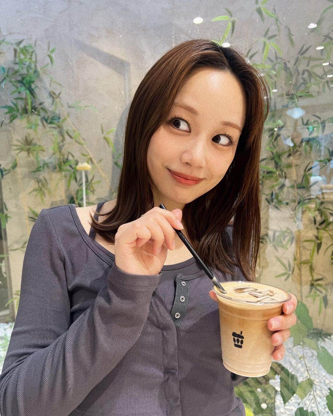 伊藤優衣さんのインスタグラム写真 - (伊藤優衣Instagram)「⁡ 京都🍵 嵐山の方は初めて行きました。 リフレッシュ。☺️☺️☺️ ⁡ 前髪が割れてしまってるので 最近はデコ出し。ぴっかーーん！ 新鮮でしょ？ ⁡ #京都 #嵐山 #おでこ」10月26日 17時24分 - ito_yui0426