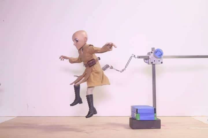 ドナルド・フェイソンのインスタグラム：「Working on timing with cloths. You should have seen the other takes… but you won’t.  @justin_rasch_official week 5… keeping it one hundred I lost track but Like if you like! #hobby #stopmotionanimation」