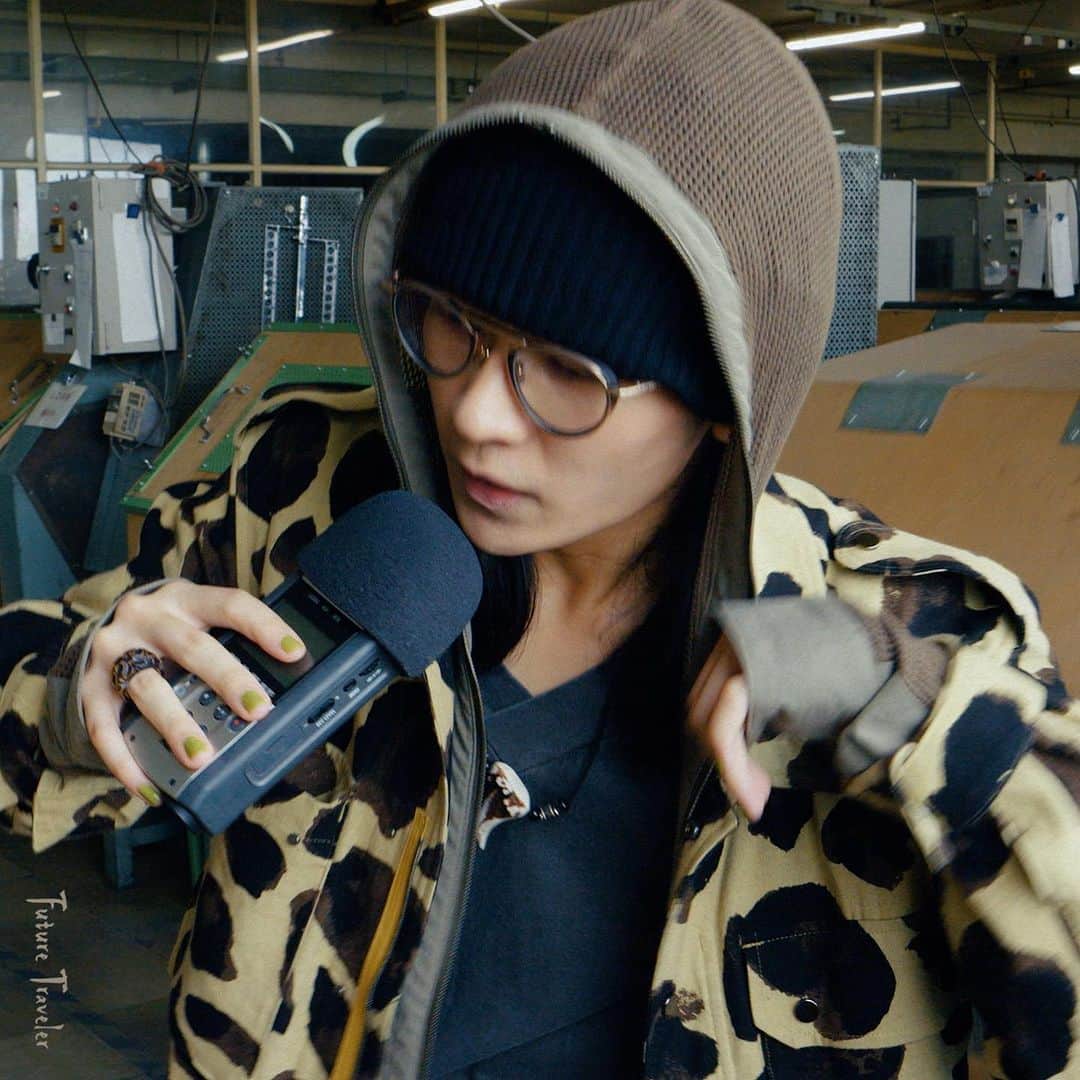 SHOW-GOのインスタグラム：「"Future Traveler" New Beatbox Song & MV tomorrow 10.27🦖🥚」