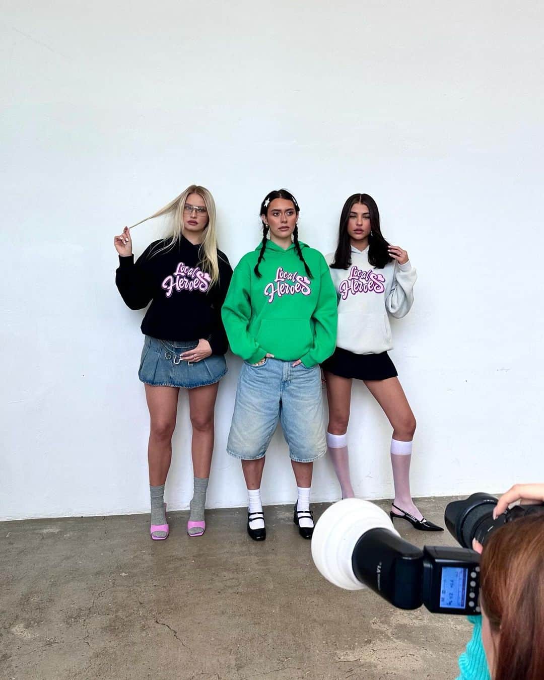LOCAL HEROESのインスタグラム：「long story short, OH BABY hoodies are dropping today!  6:00 PM CET free gift at the end, kisses :**」