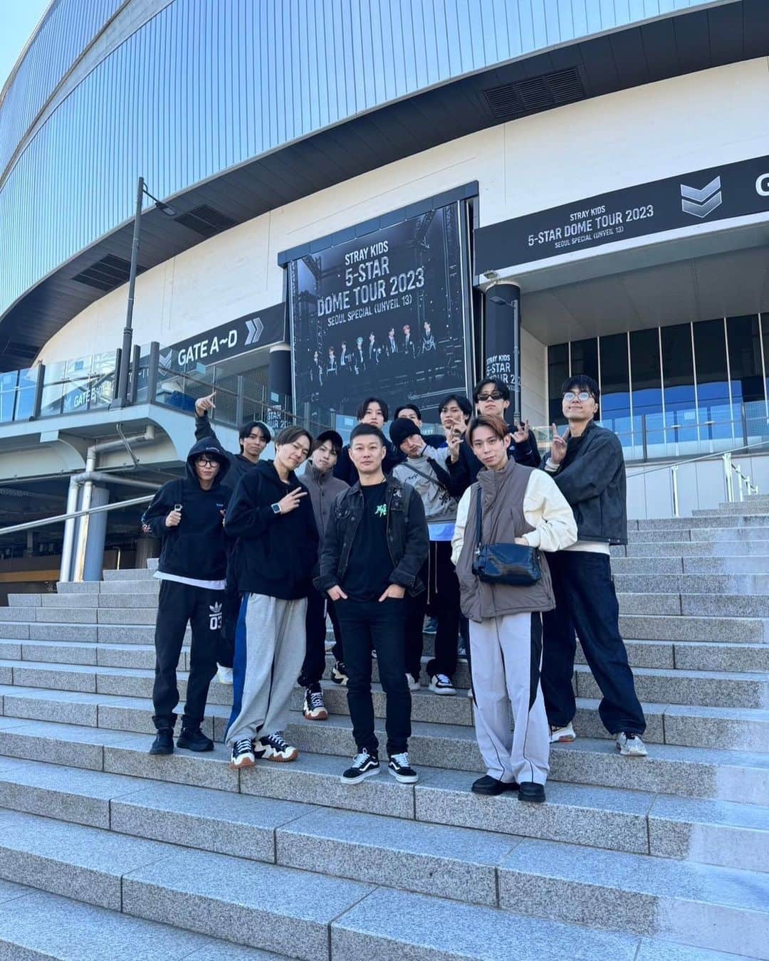 木下流声のインスタグラム：「“STRAY KIDS 5-STAR DOME TOUR 2023 SEOUL SPECIAL (UNVEIL 13)”  初めての韓国🇰🇷  最高でした🔥🔥🔥  #straykids #5stardometour2023 #5stardometour2023seoulspecial #dancer #skz #teammaru #studiomaru」