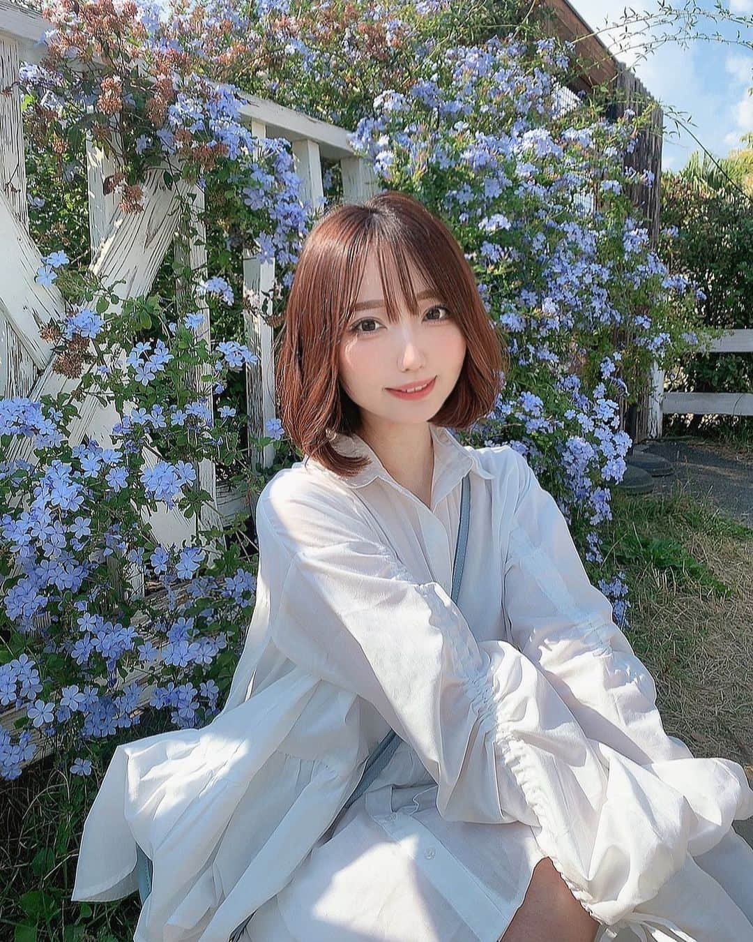 柳田なつみのインスタグラム：「💙🤍💙🤍 ・ ・ #神戸どうぶつ王国 #神戸　#神戸観光」