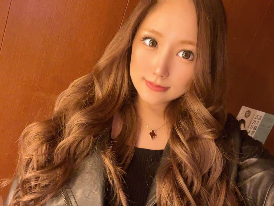 花咲うみのインスタグラム：「マッサージ大好きだけどいつも揉み返しで体がだるくなる🥹」