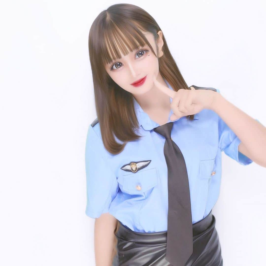 村上美侑羽のインスタグラム：「ポリス👮💙今からダンスで仮装！！みんな何に仮装するの？　#プリクラ #ぷりんと倶楽部 #ぷりくら #love #ハルイロセカイ」