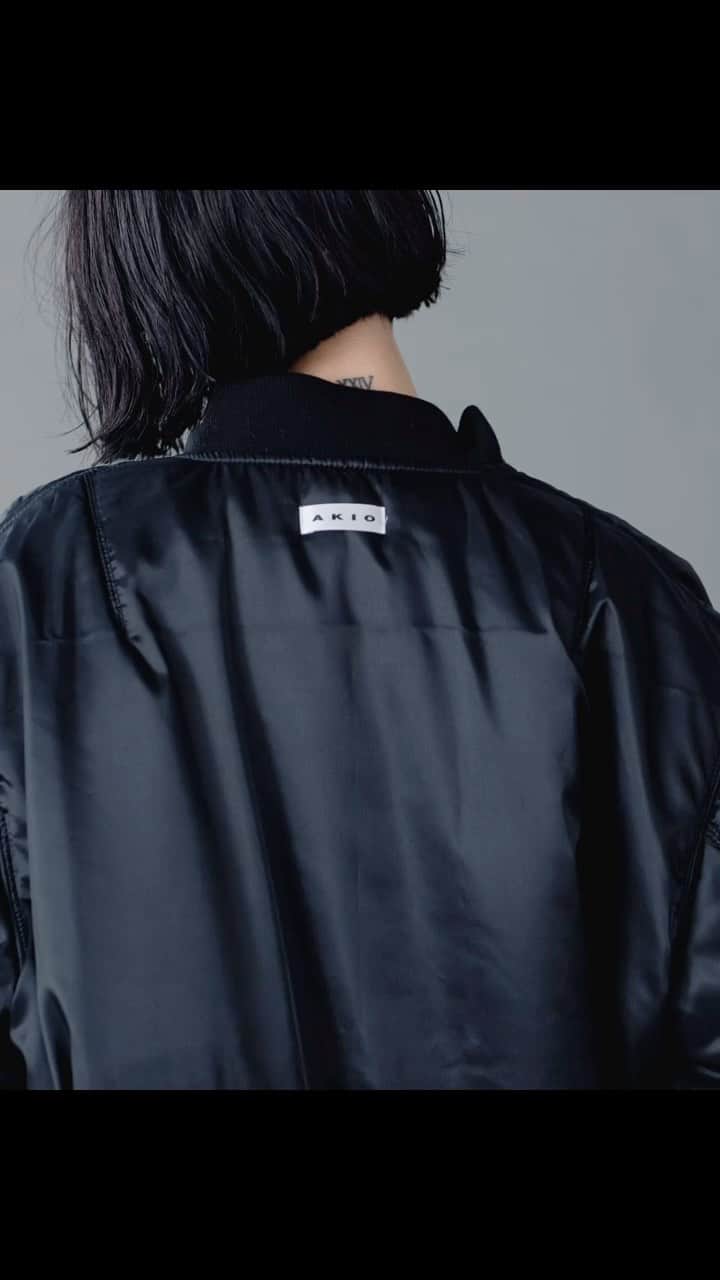 おかもとあきのインスタグラム：「AKIO 2023  Autumn-Winter Collection 2nd delivery info.   ☆sosite店頭発売  10/28(sat) 12:00〜 ☆AKIO official on-line start 11/1 (wed) 20:00〜  #_a_k_i_o_」