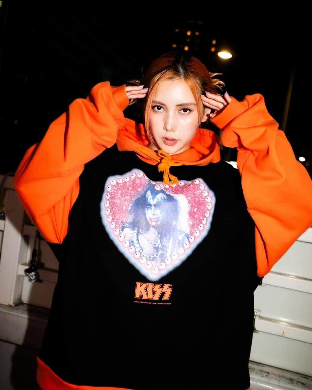 仲里依紗さんのインスタグラム写真 - (仲里依紗Instagram)「RE.初コラボ商品は だぁーいすきなKISSと🔥🎸 ️‍🔥🎶‼️‼️‼️ ...