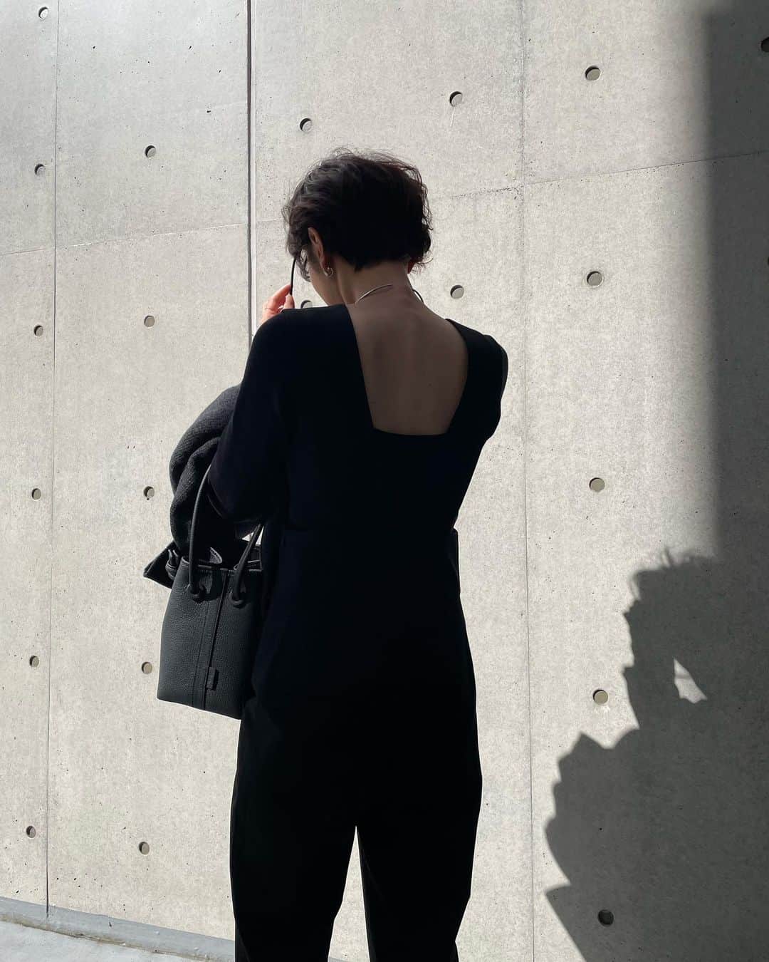 石井のり子さんのインスタグラム写真 - (石井のり子Instagram)「** 🖤🖤🖤  #black #allblack #hello #fashion #back」10月26日 20時35分 - noriko_nnnnn